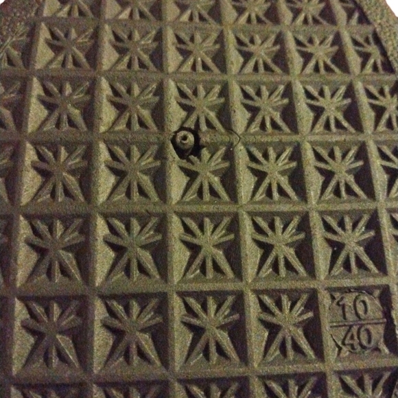 Bamboo Motif Cheetah Lace Up High Tops Size 10 - Picture 5 of 7